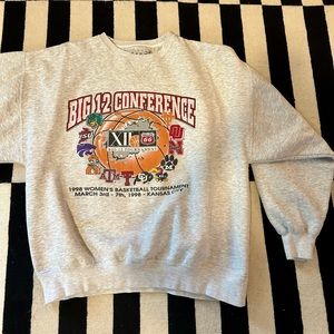 Vintage Big 12 conference sweatshirt size XL